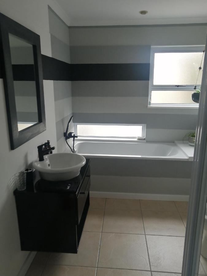 Waterfront Estate Self Catering F10 Διαμέρισμα Swakopmund Εξωτερικό φωτογραφία